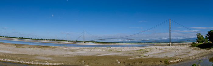 A panorama of the bridge, end to end